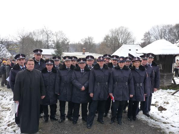 Grupul de Colindători al Pompierilor Maramureşeni va participa la un concert caritabil