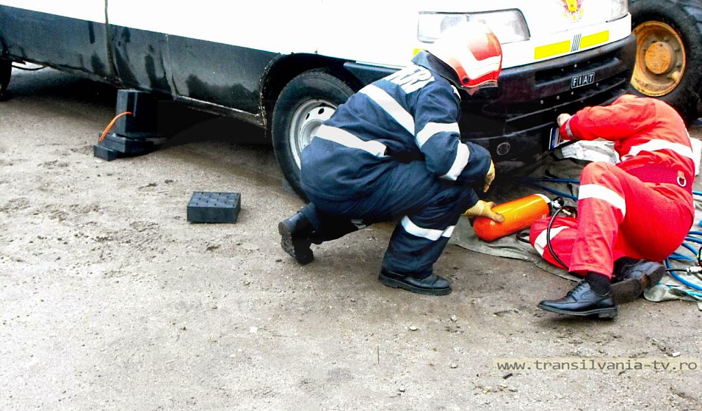 Pompierii sătmăreni angajează electromecanic auto