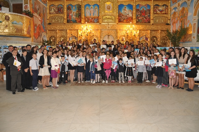 Festivitate de premiere a elevilor şi profesorilor din Episcopia Sălajului