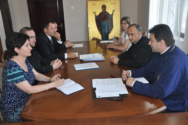 Episcopia Sălajului a desemnat „Profesorul anului” 2015