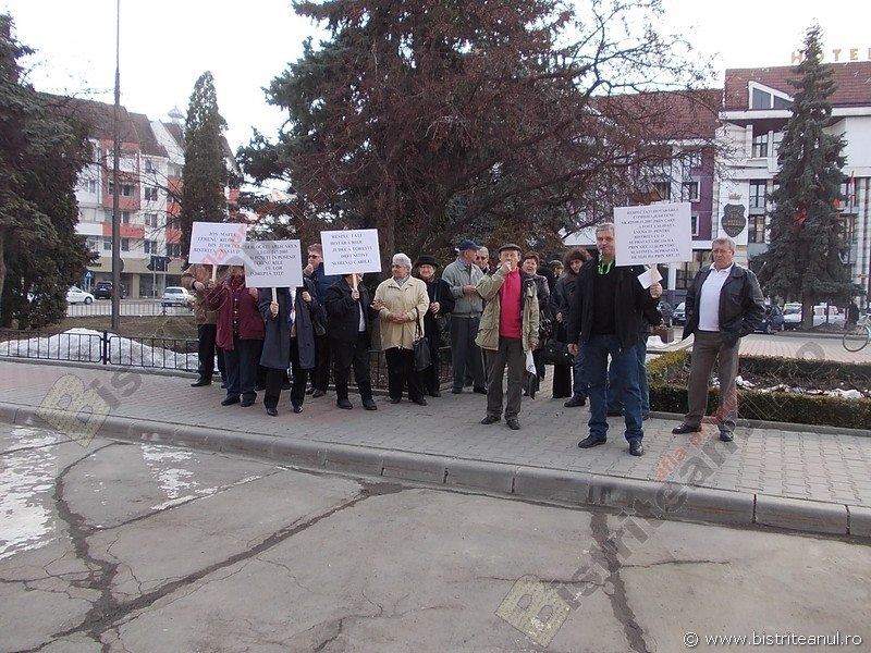 Mai multe persoane revendică terenurile adminstrate de Stațiunea Pomicolă Bistrița