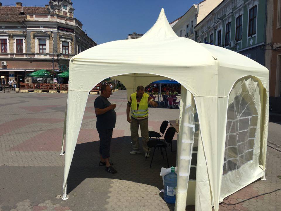 Puncte de prim-ajutor și de distribuire a apei potabile, amenajate la Deva