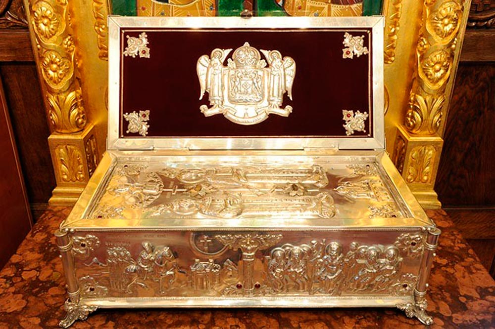 Moaștele Sfinților Împărați Constantin și Elena de la Catedrala Patriarhală vor aduse în Episcopia Devei și Hunedoarei