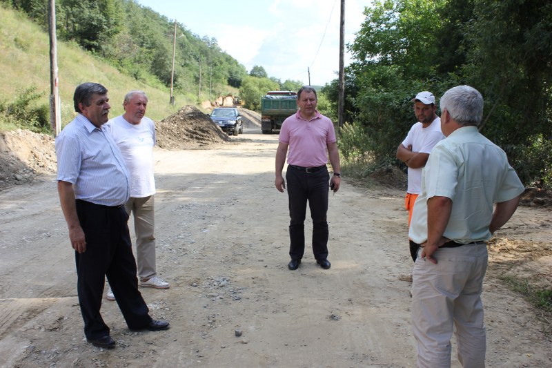 Radu Moldovan a vizitat șantierele drumurilor județene 151, 172 E și 170.