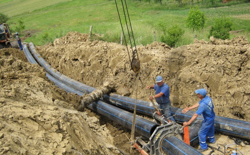 A fost finalizată extinderea alimentării au apă și canalizare în Huedin și satele învecinate