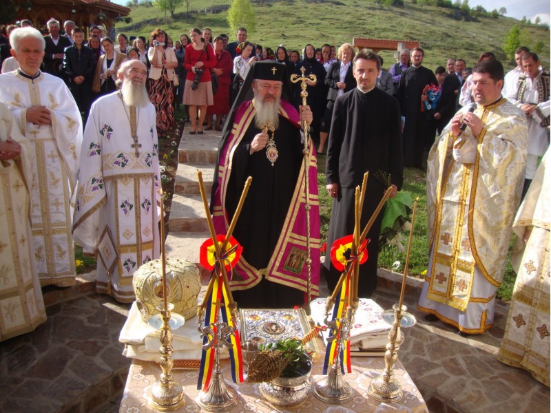 Biserica din Rogojel a fost resfințită