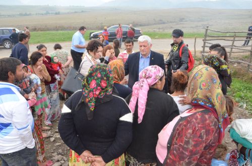 Anton Rohian s-a întâlnit cu romii din cartierul Ponorâta (comuna Coroieni)