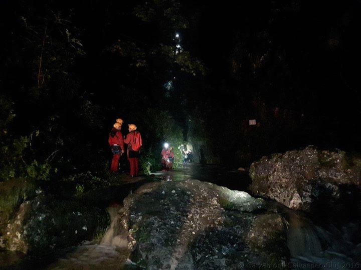 Județul Cluj găzduiește primul curs de perfecționare pentru salvatorii montani scafandri din România