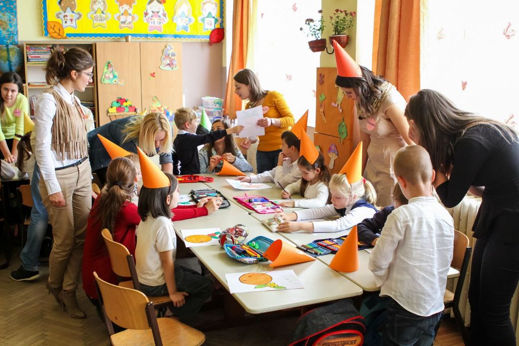 Ziua Internaționala a Alimentului, aniversată cu legume și fructe colorate în Cluj-Napoca