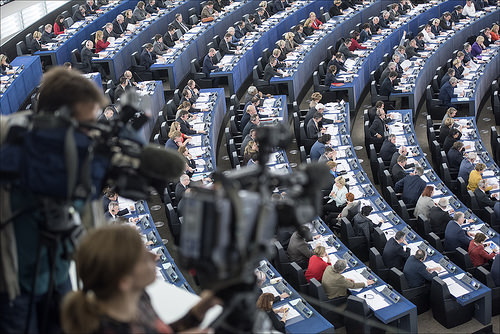 Un miliard de euro în plus pentru tinerii din Europa