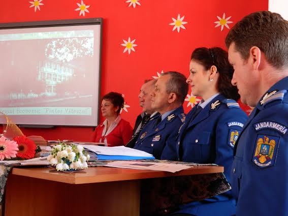 Semnarea Protocolului de colaborare dintre Jandarmeria Maramureş, Colegiul Economic „Pintea Viteazul” Cavnic şi Primăria Oraşului Cavnic