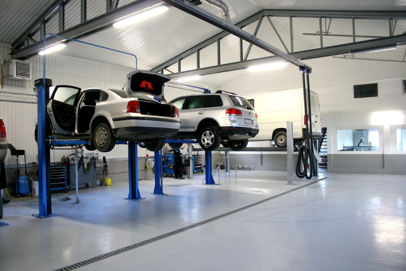 Departamentul Supraveghere Piață al Registrului Auto Român a închis peste 200 de service-uri care nu aveau autorizație de funcționare.