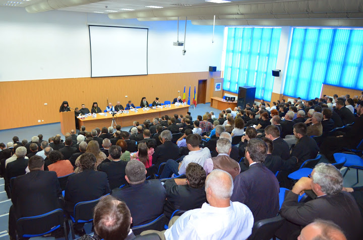 Municipiul Deva a găzduit Simpozionul teologic internaţional „Comunicare şi cuminecare”