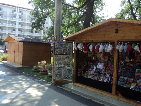 Licitaţie pentru patru spaţii de comercializare la intrarea în Grădina Zoologică din Sibiu