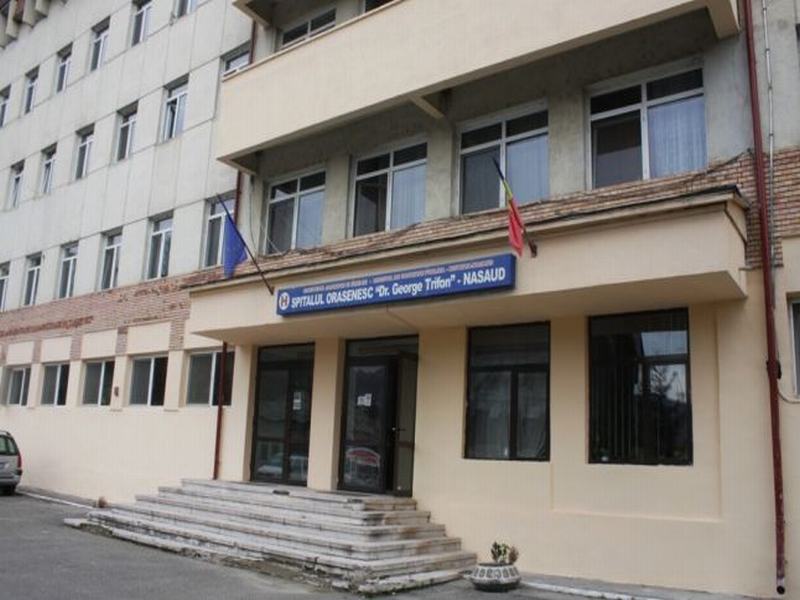 ROMULI: De pe șosea în stâlp și apoi la spital