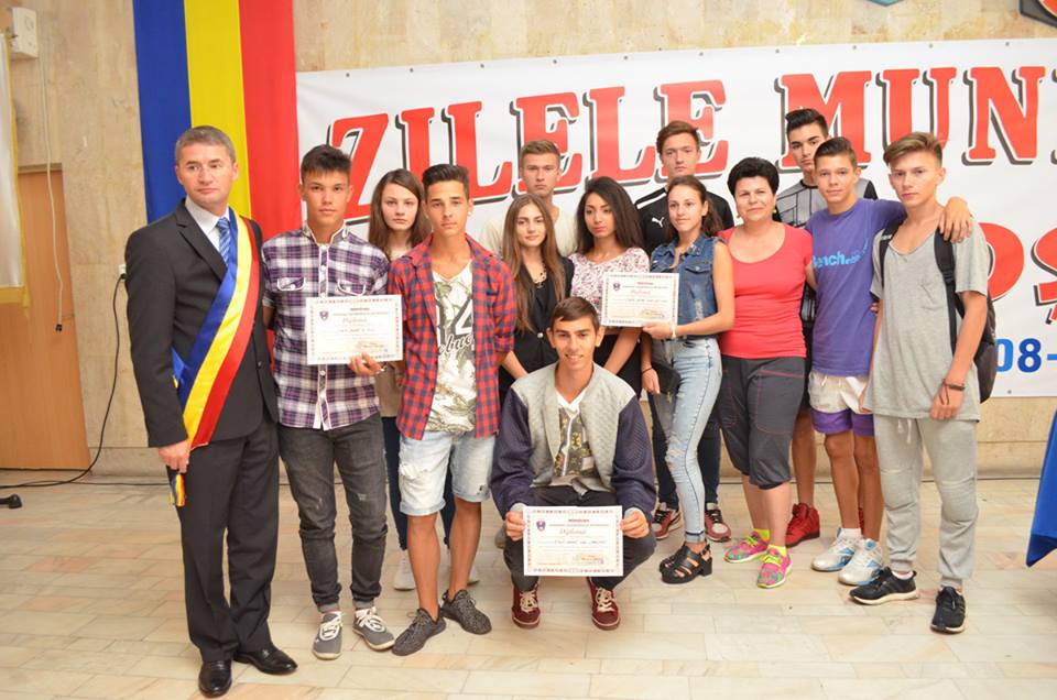Peste 100 de sportivi premiați în cadrul Zilelor Municipiului Petroșani