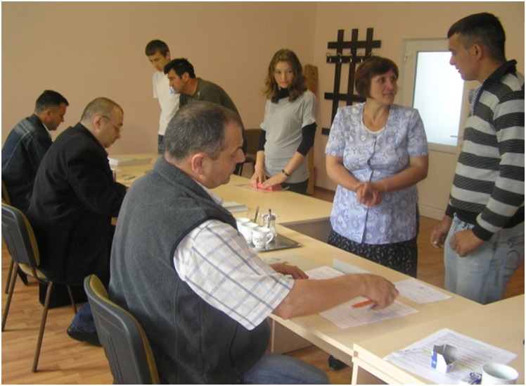 Acţiune cu staţia mobilă, desfăşurată de Direcția Județeană de Evidență a Persoanelor în comuna Mociu