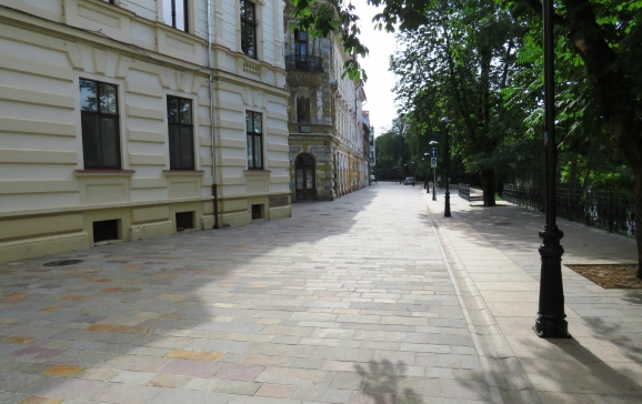 Lucrările de pietonalizare a zonei străzii Libertății din Oradea se apropie de final