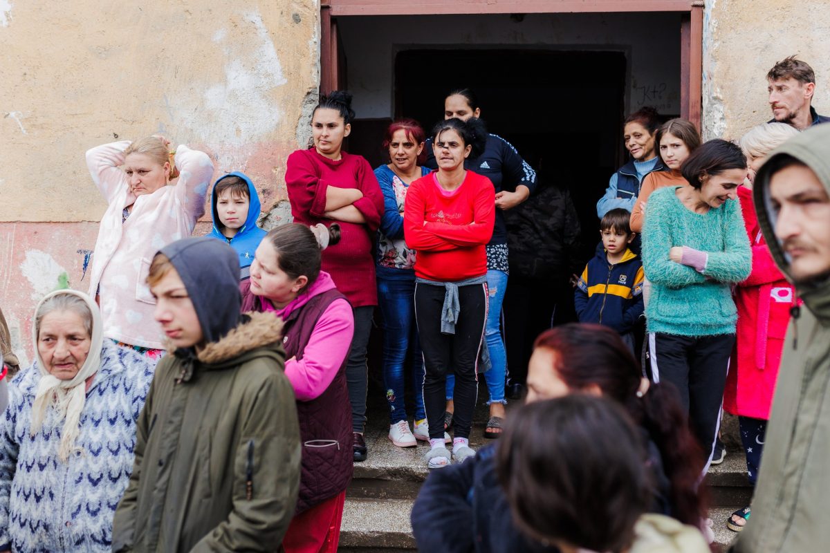 Locuitorii blocurilor sociale de pe str. Ostrovului din Satu Mare, amenințați cu evacuarea