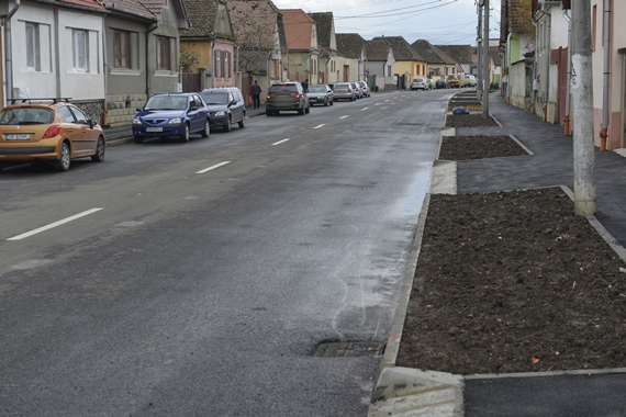Traficul pe strada George Topârceanu din Sibiu, redeschis după modernizarea străzii