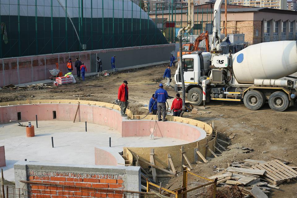 Stadiul lucrărilor la Ștrandul din municipiul Hunedoara, în luna martie