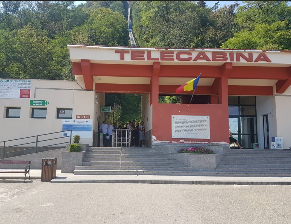 Penele de curent nu vor mai bloca Telecabina care transportă turiștii în Cetatea Deva