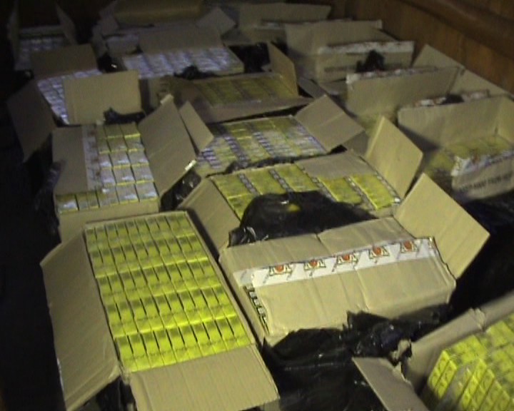10.00 de pachete de țigări de contrabandă, confiscate de polițiștii de frontieră din Valea Vișeului