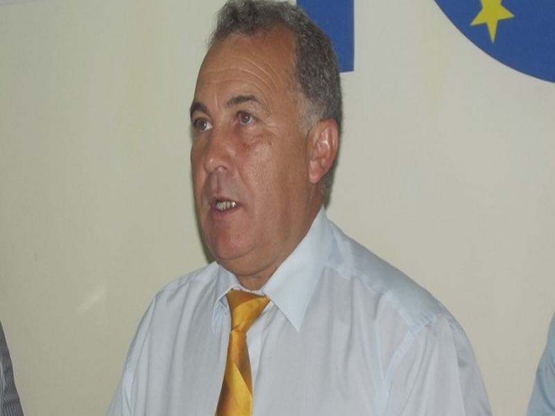 Prefectul Ioan Țintean a stins- momentan- conflictul de muncă de la Dan Steel Beclean
