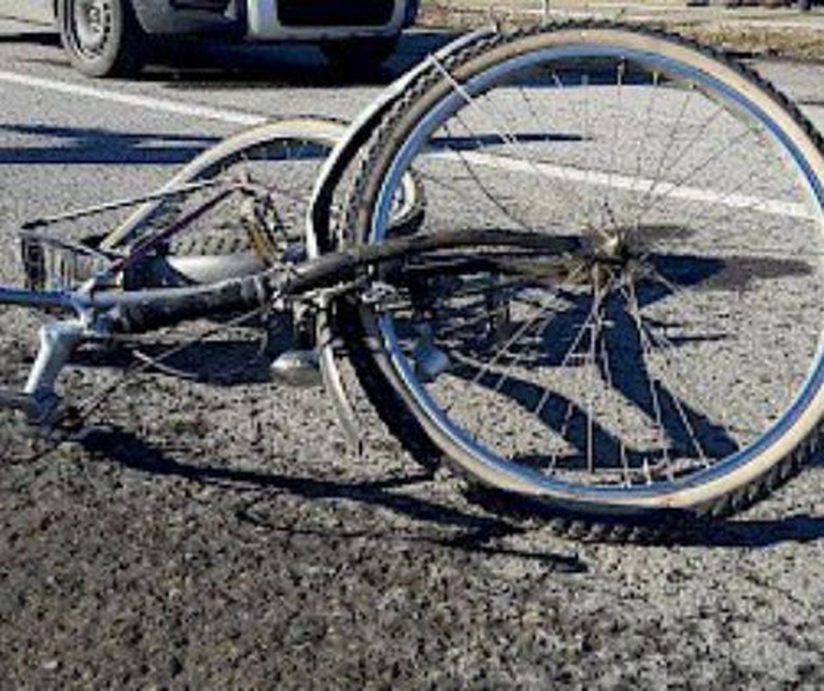 Un batran de 75 de ani a furat 2 biciclete!