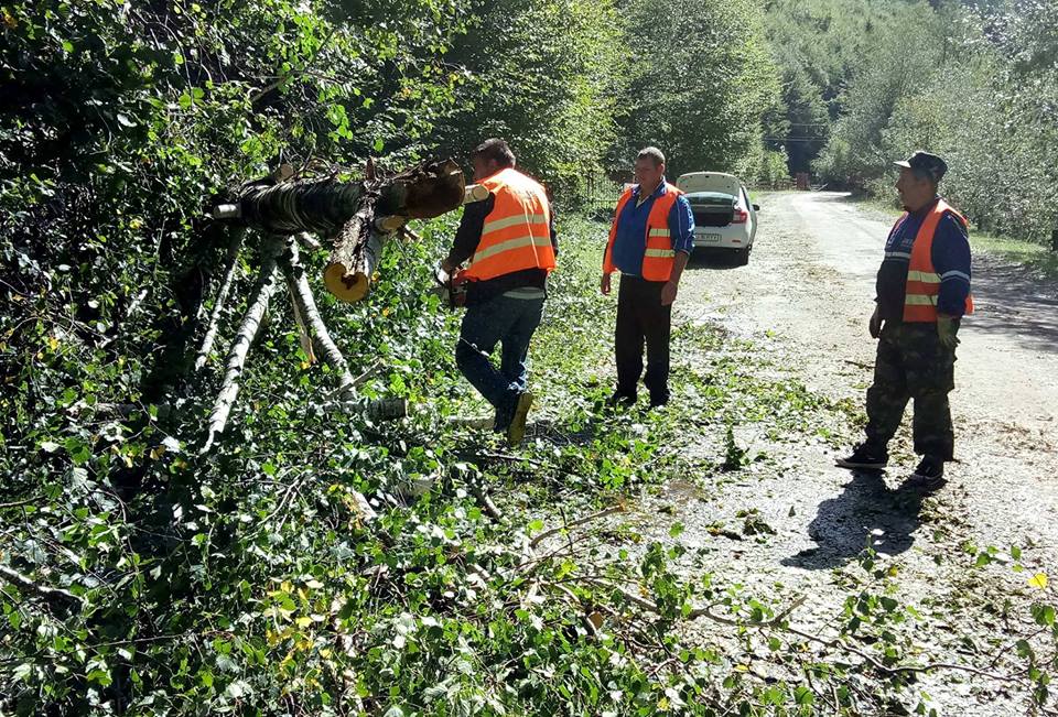 Cluj: Nu mai există drumuri județene blocate după furtuna de duminică
