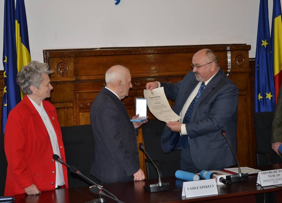 Vasile Szekely, decorat cu Ordinul Naţional „Serviciul Credincios” în grad de Cavaler