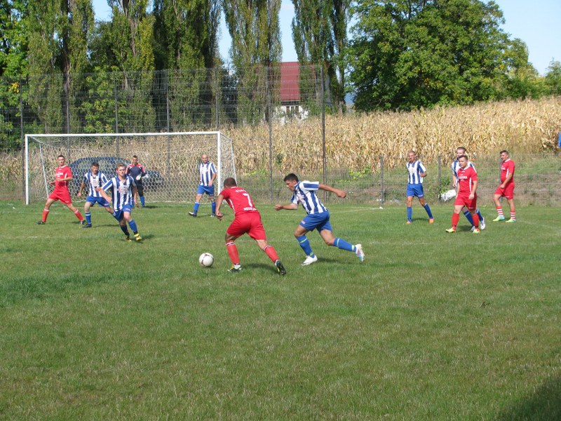LIGA A V-A: Venus Negrilești și-a consolidat poziția de lider al seriei a II-a (Galerie FOTO)