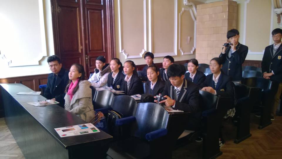 Parteneriat între Școala de Afaceri Externe din Ningbo (China) şi Liceul de Arte „Sigismund Toduţă” din Deva