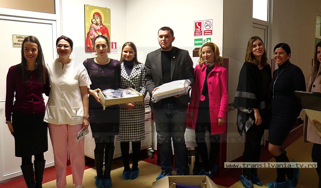Rotaract Satu Mare a donat Spitalului Județean un cardiotocograf