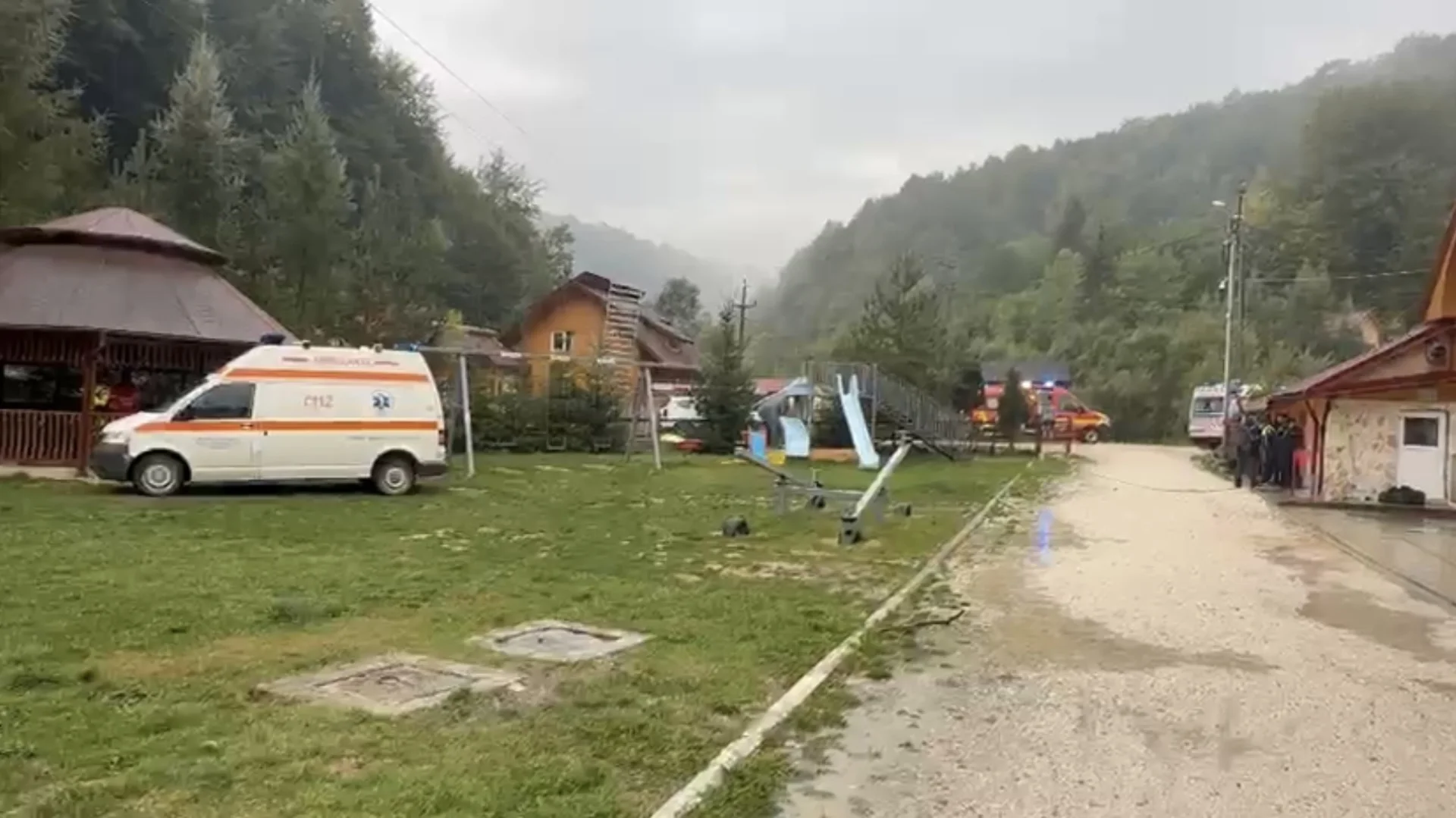 Trei muncitori au murit electrocutați în Apuseni, în timp ce renovau o casă de vacanță!